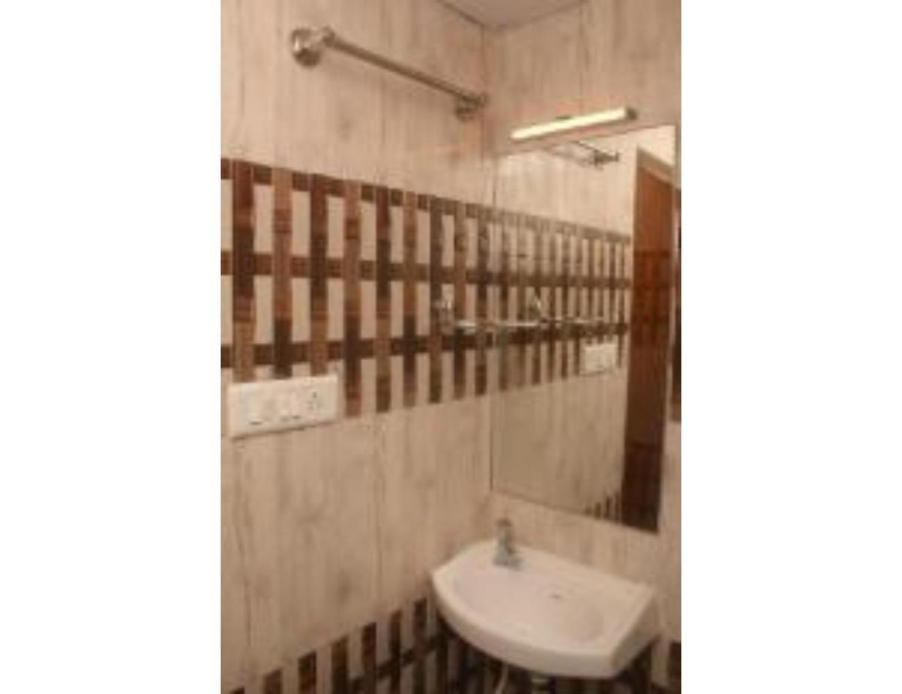 Homestay Supreme Science City,