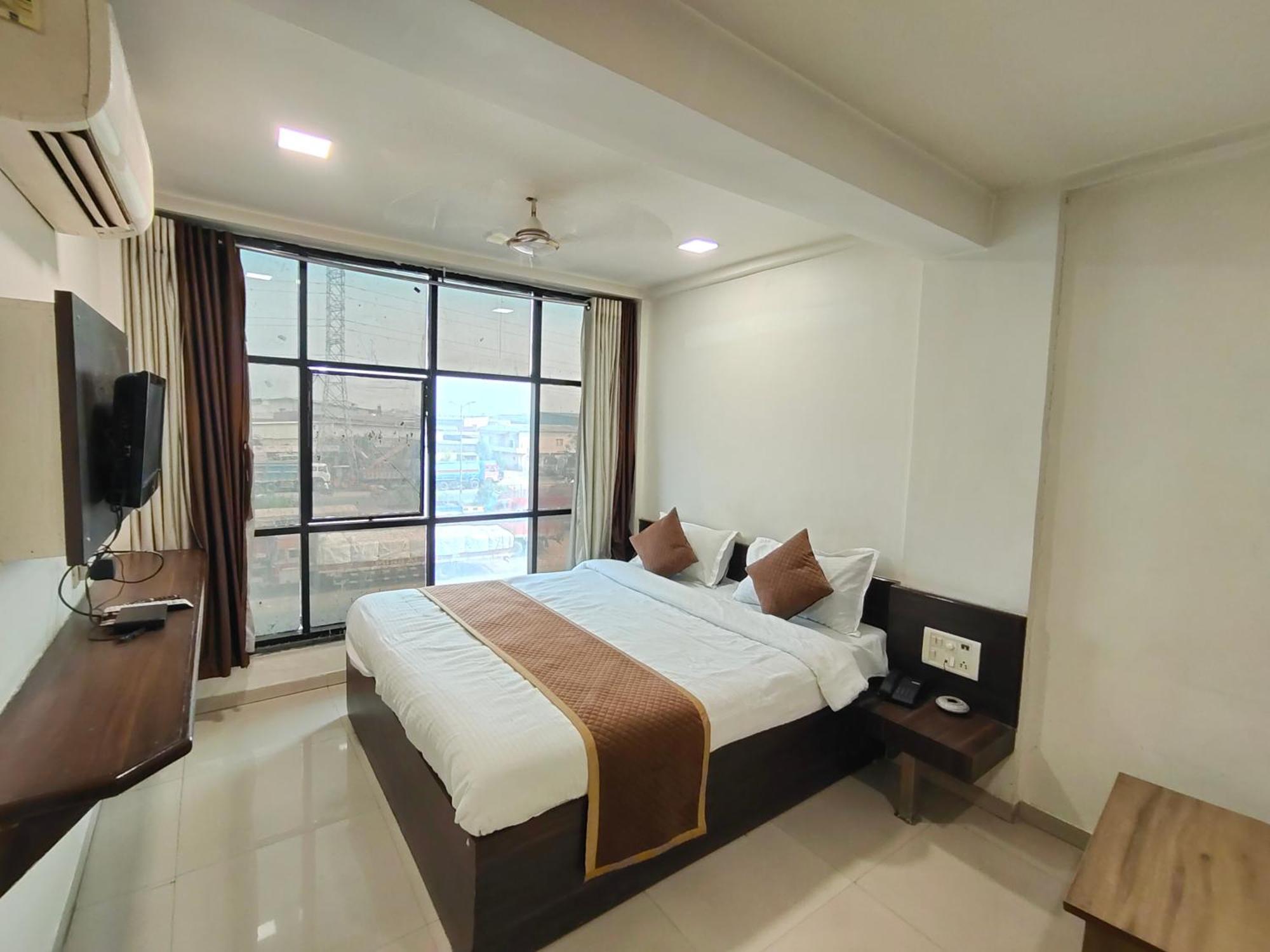 Palm Residency
