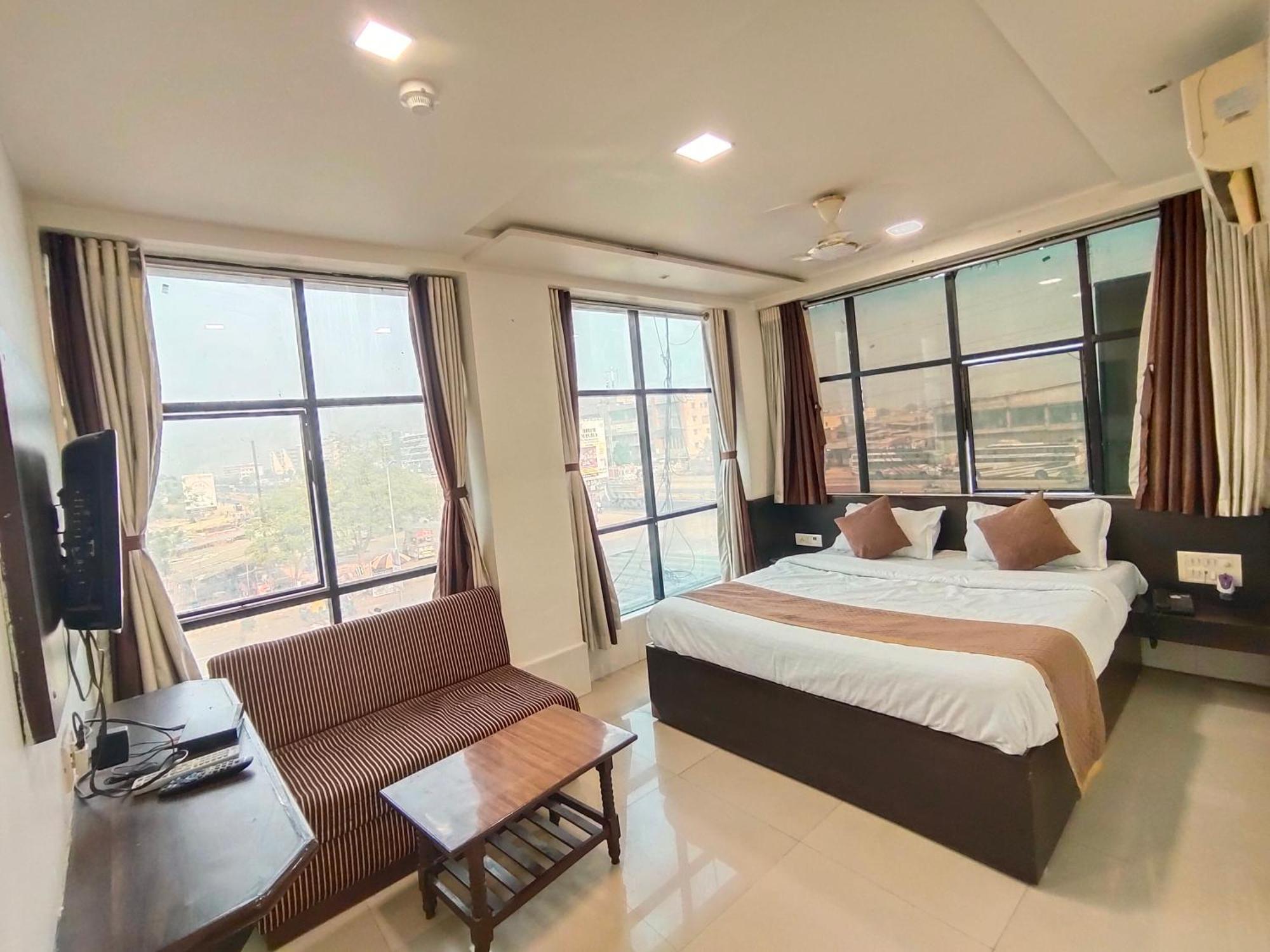Palm Residency