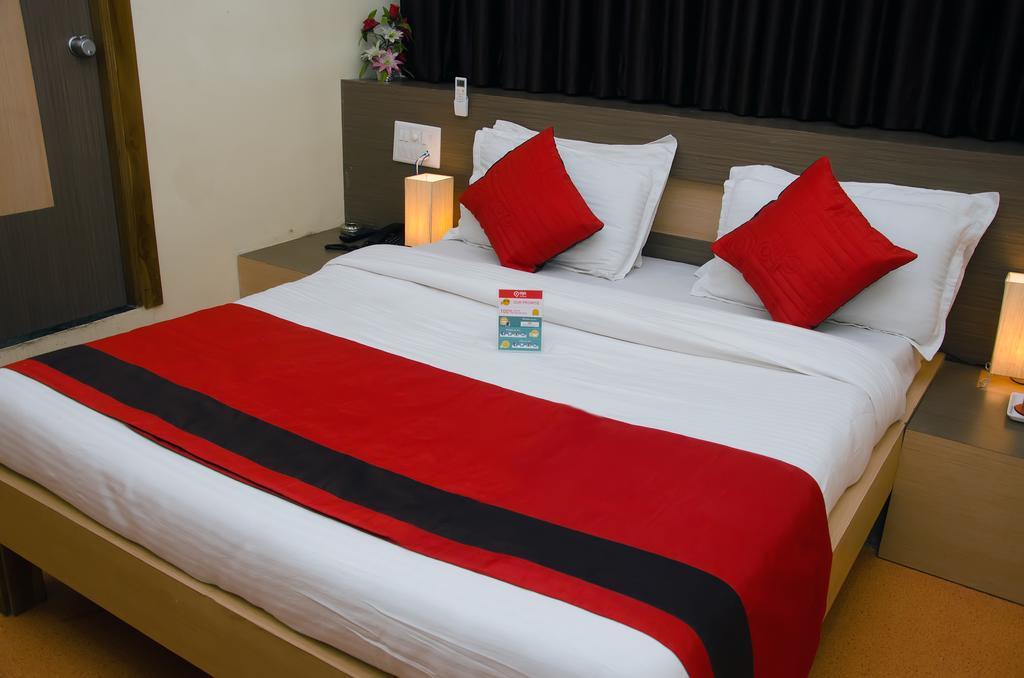 Oyo Prahlad Nagar Garden Hotel