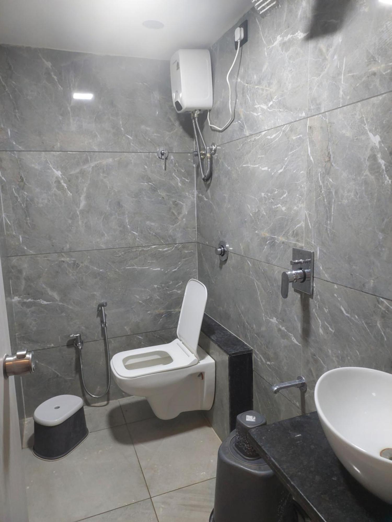 R K Guest house *