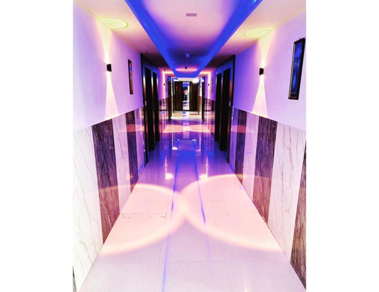 Homestay Paradise, Naroda