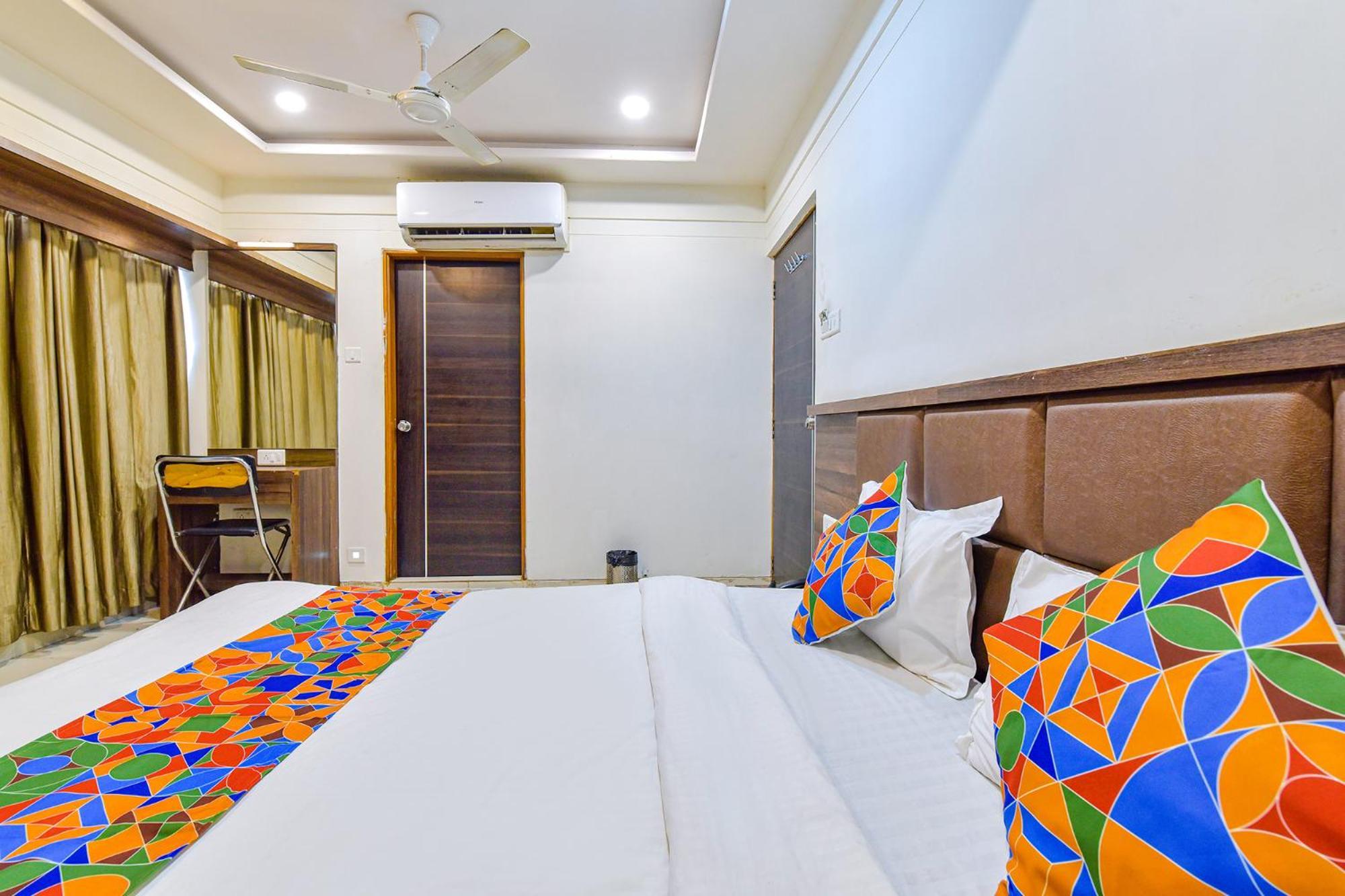 O Ashram Road Formerly Radhey Residency 3*