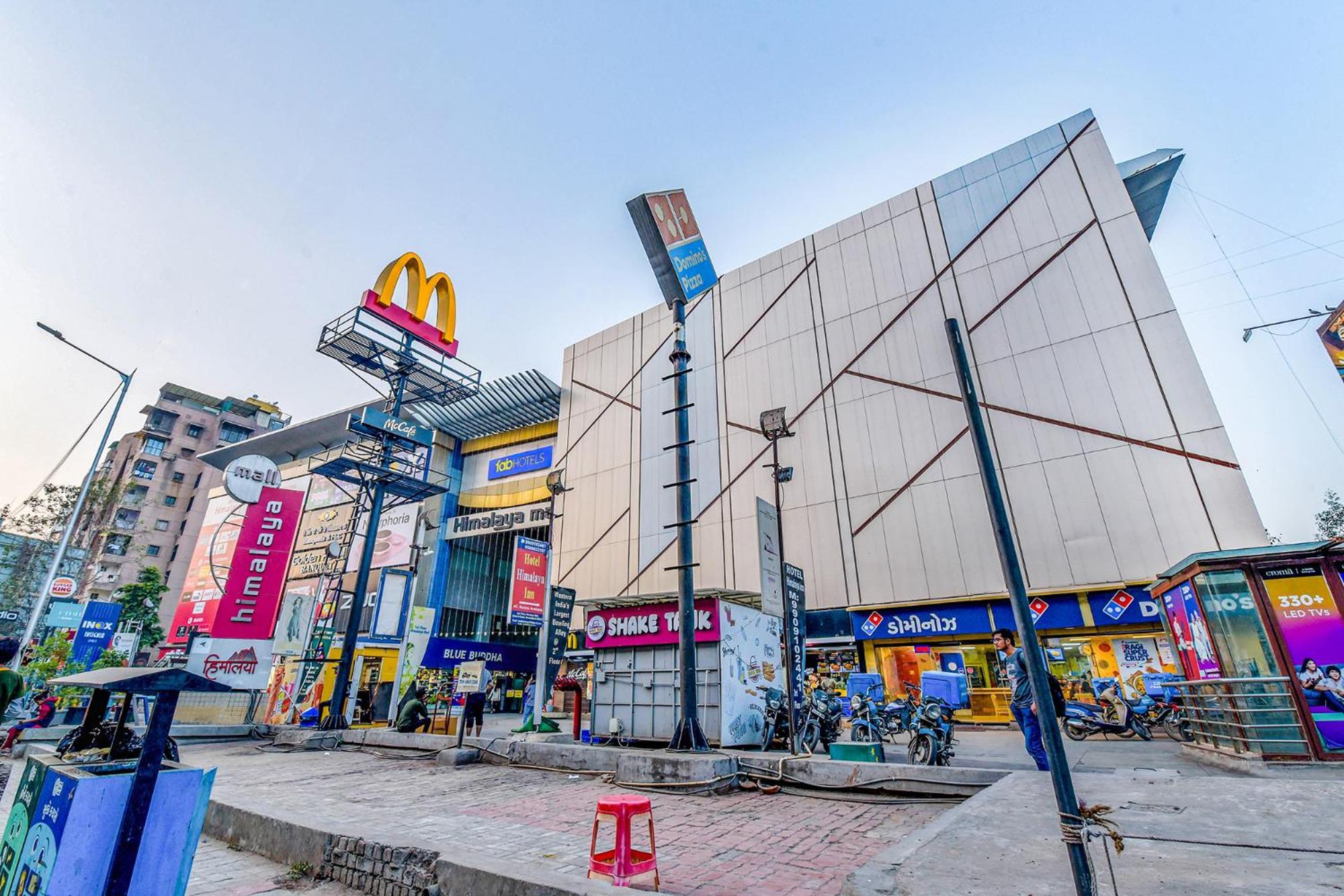 Fabexpress Himalaya Hotel Ahmedabad