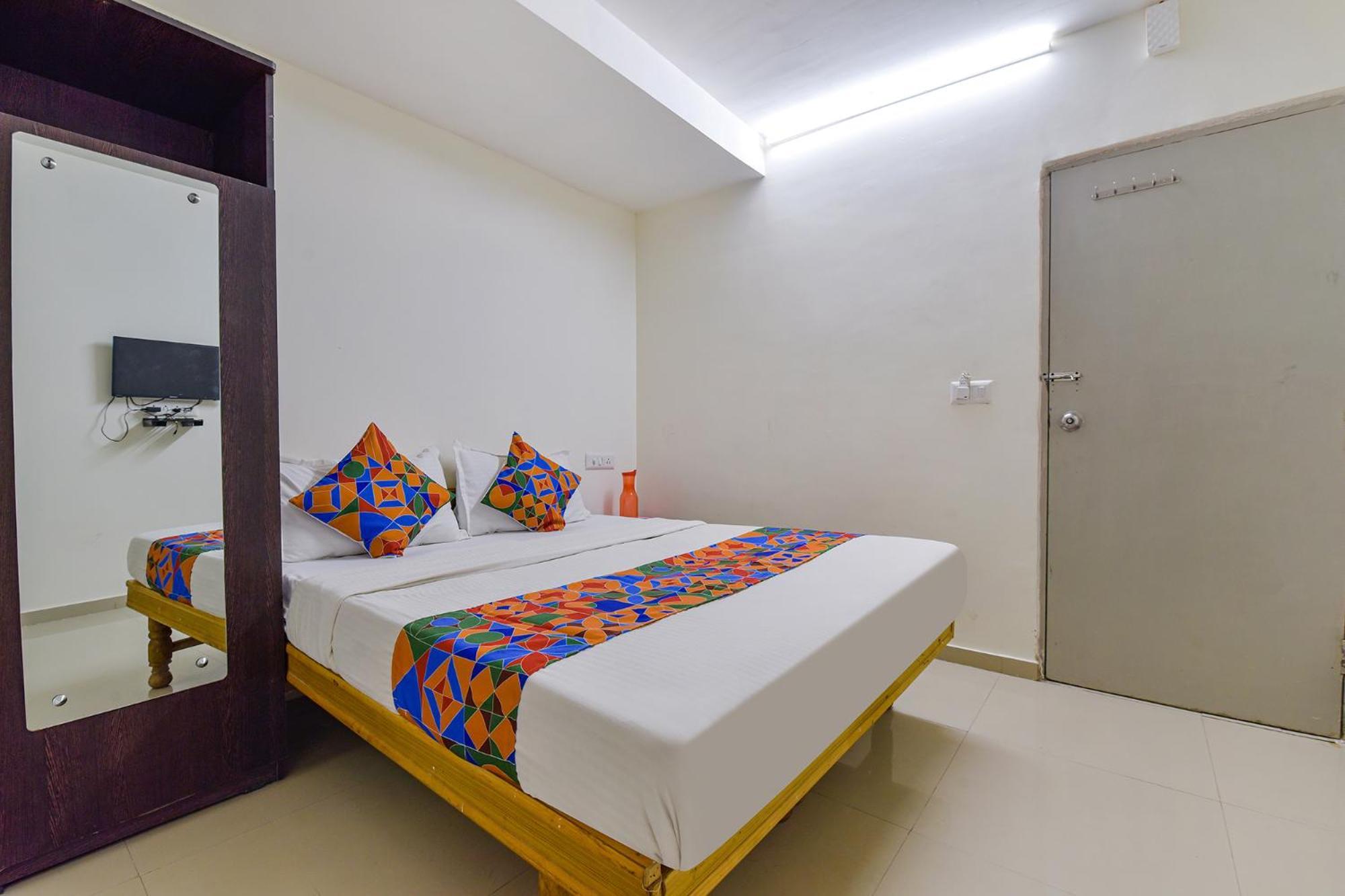 Fabexpress Himalaya Hotel