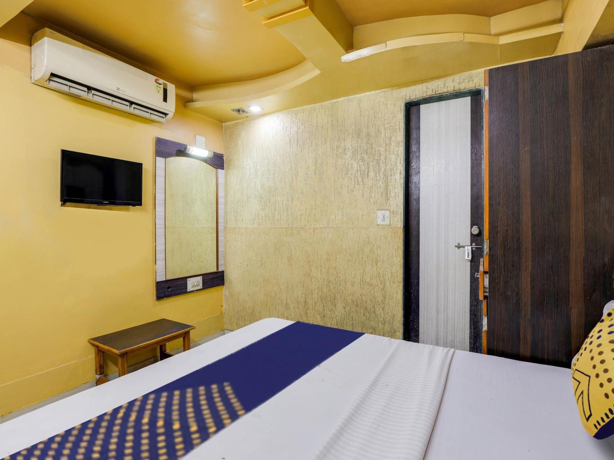 Oyo Mangalam Hotel