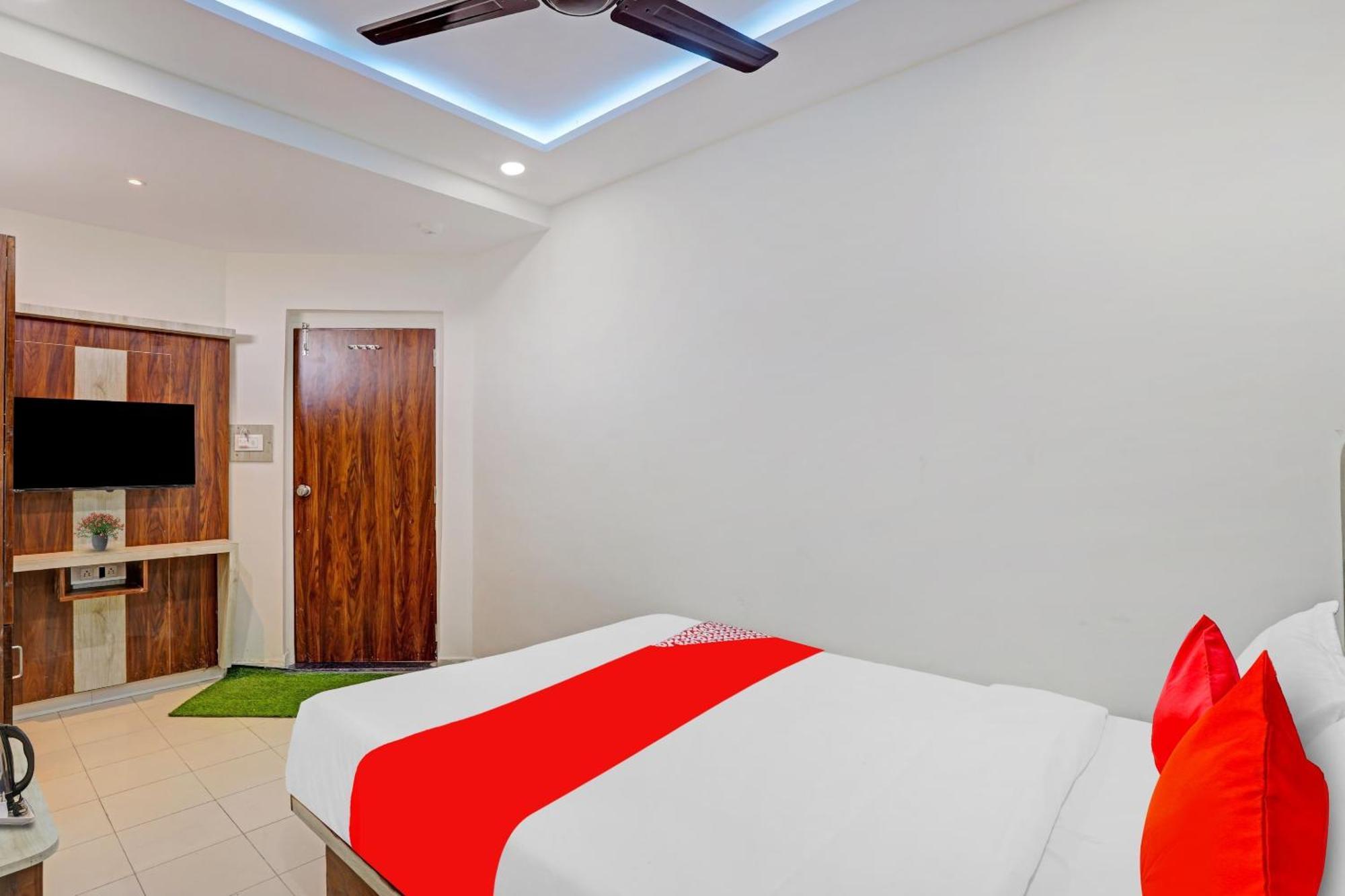 Hotel Flagship Sai Ahmedabad