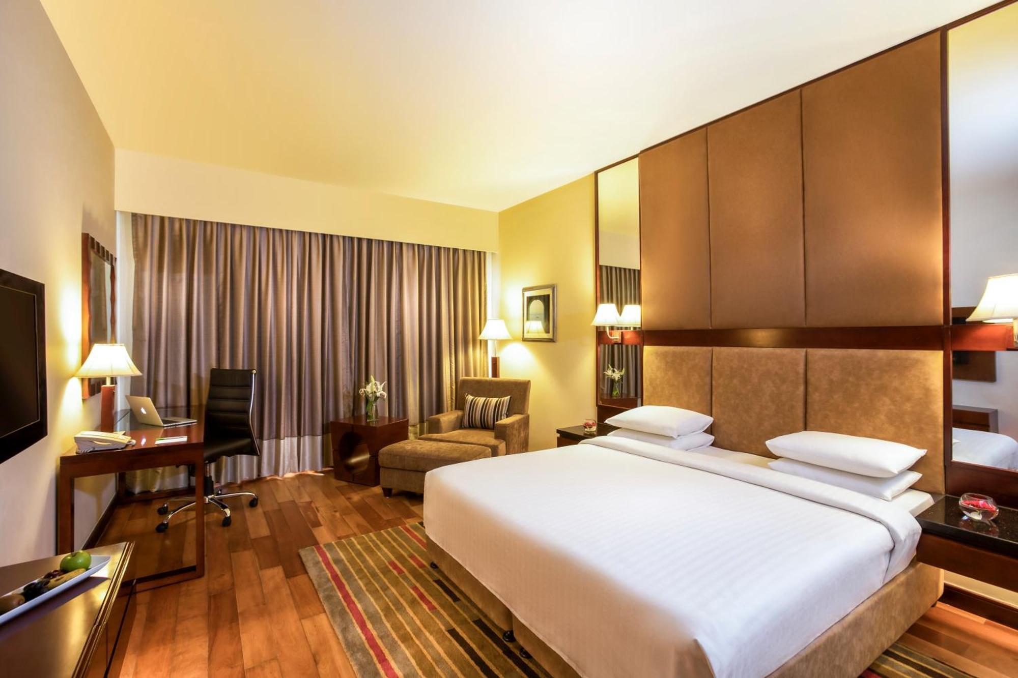 Hotel Courtyard By Marriott Ahmedabad