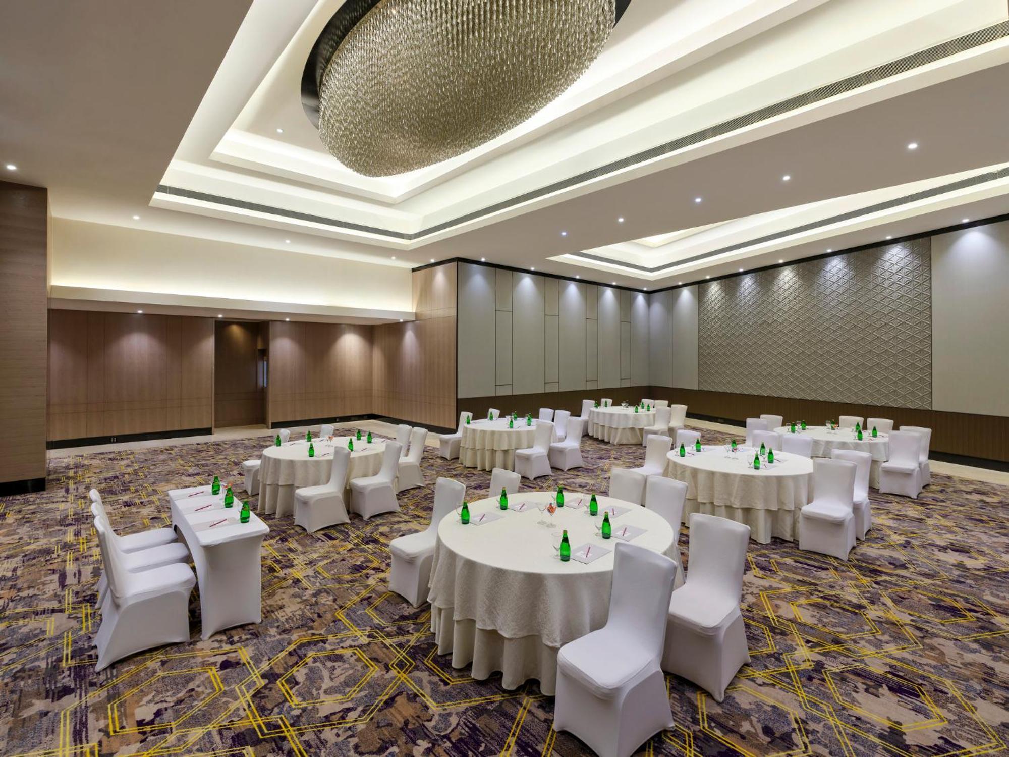 Hotel Crowne Plaza Centre By Ihg