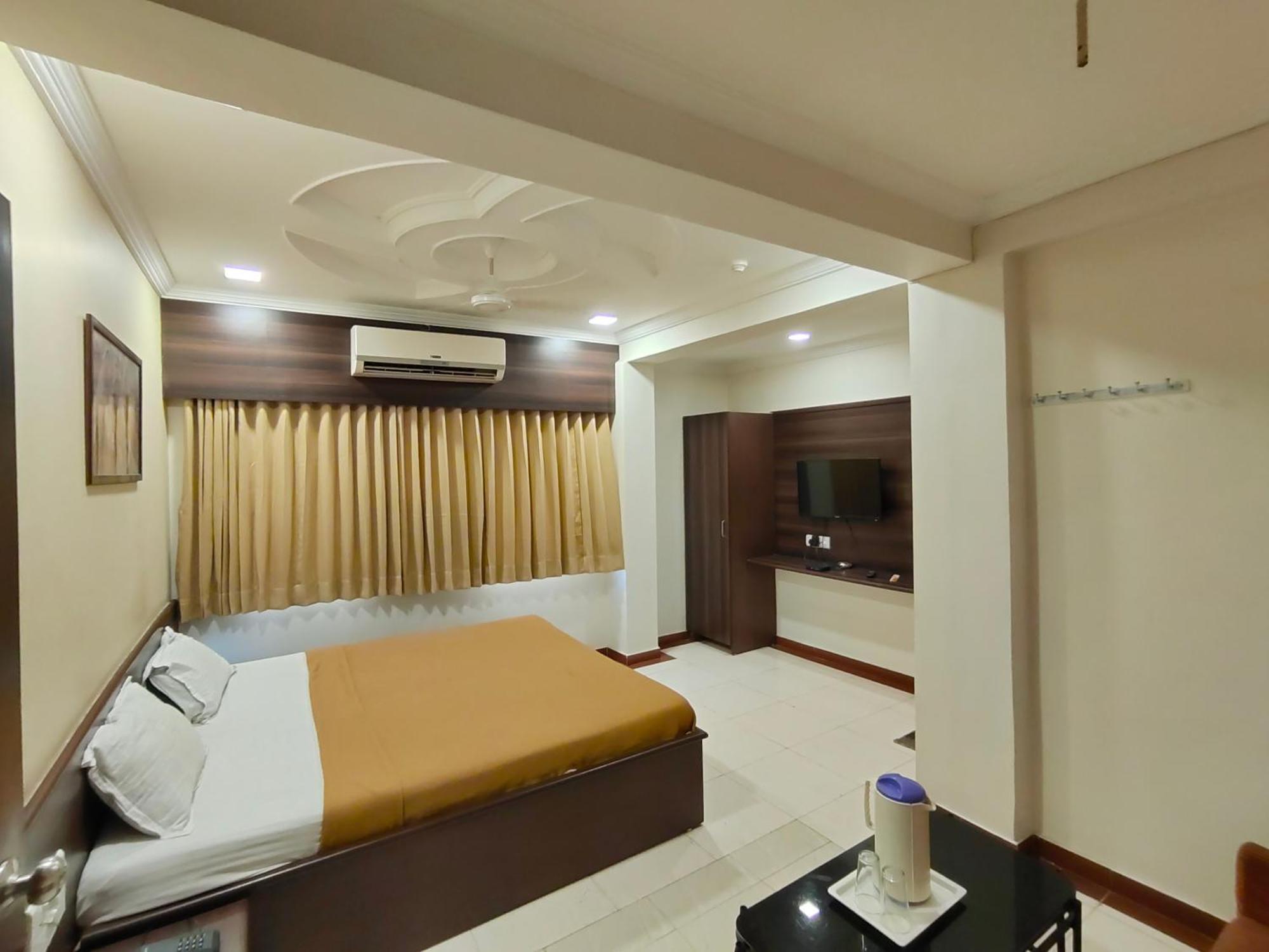 Hotel Panetar Palace Ahmedabad