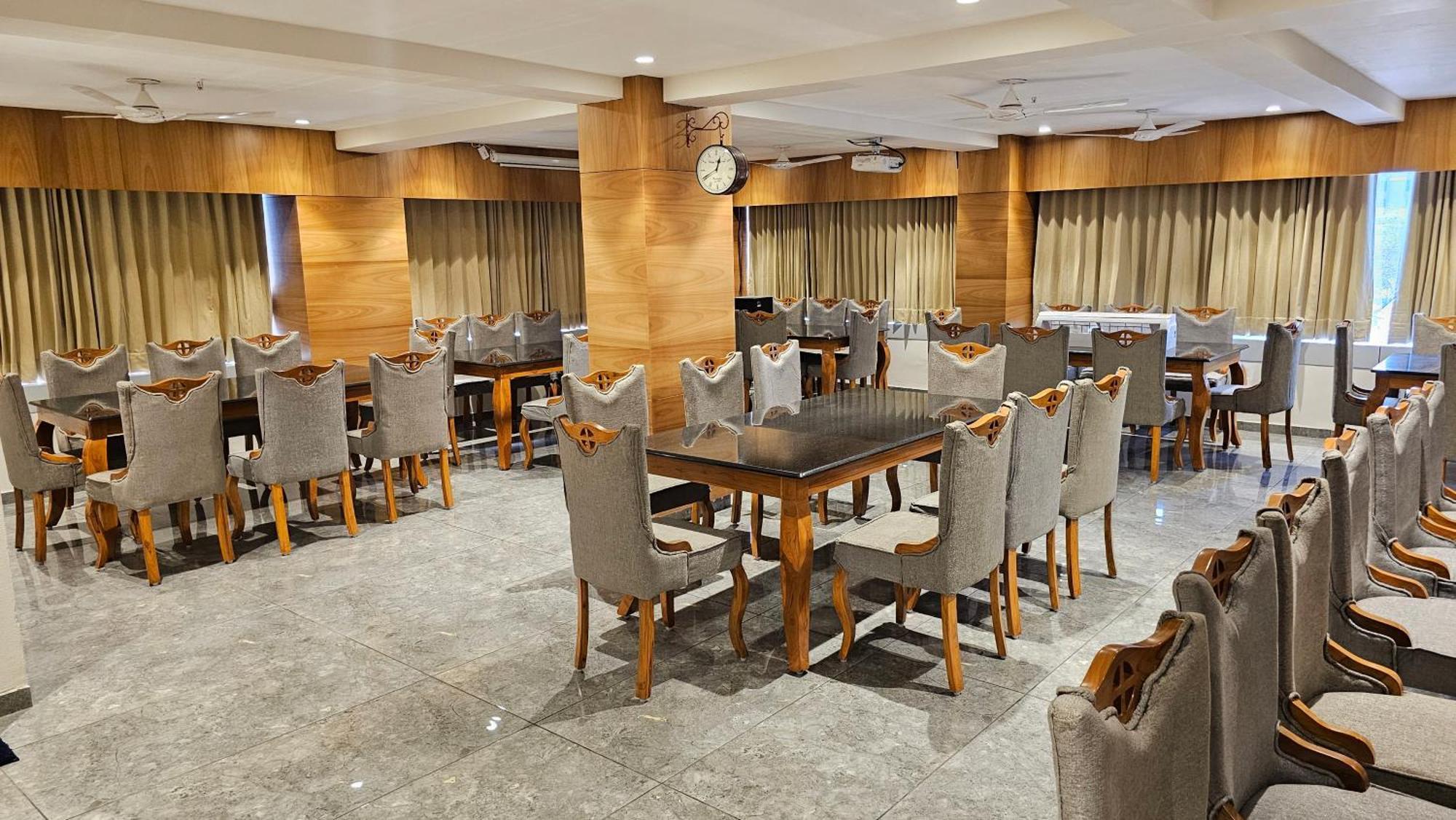 Rds Hotel Ahmedabad