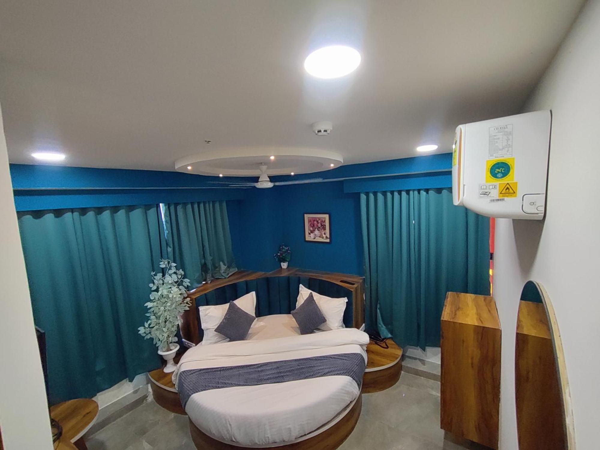 Lee Park Hotel 3*