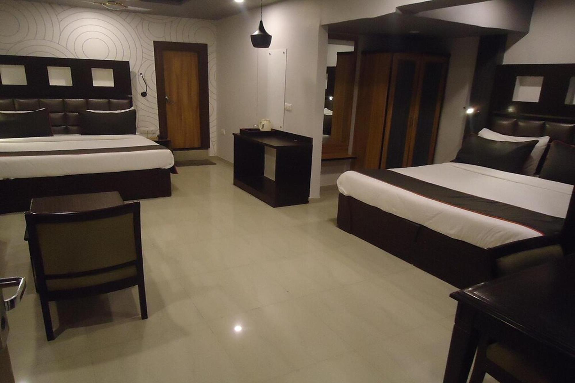 Maan Residency Satellite Road Hotel Ahmedabad