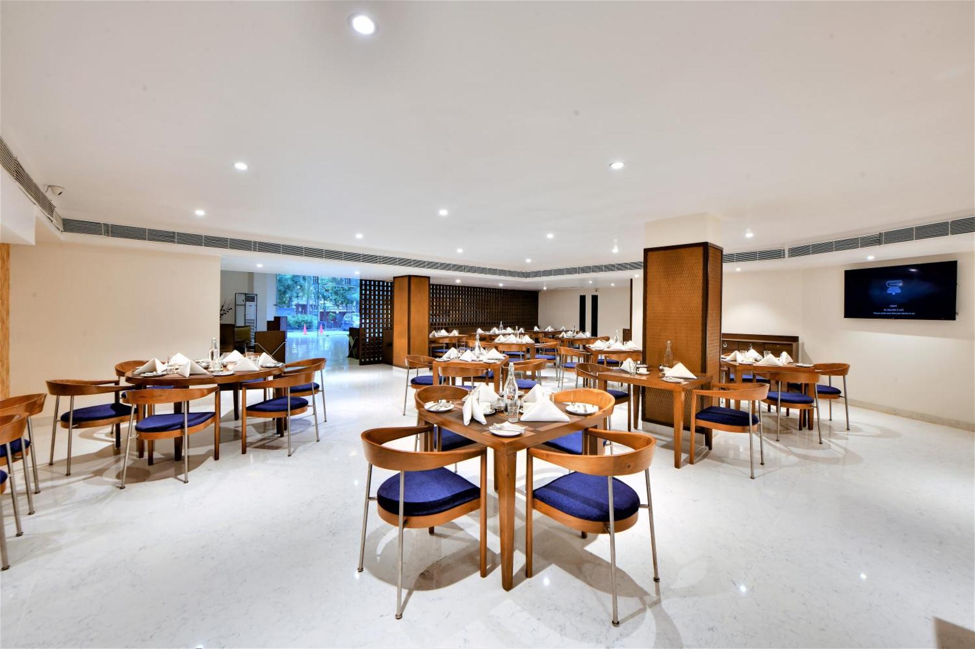 The Fern Residency, Subhash Bridge, 4* Ahmedabad