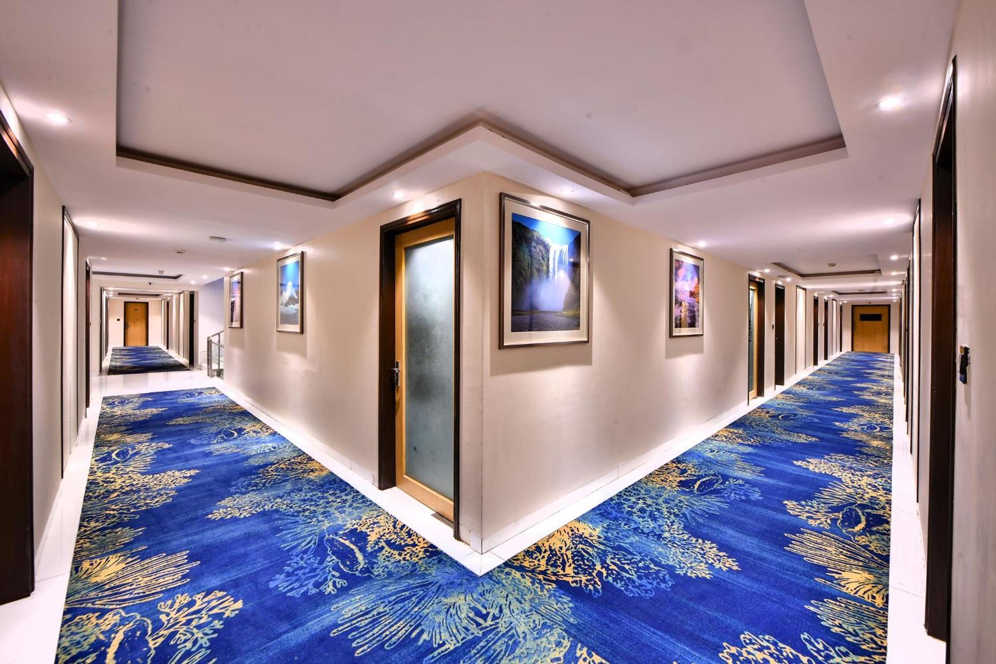The Fern Residency, Subhash Bridge, 4* Ahmedabad