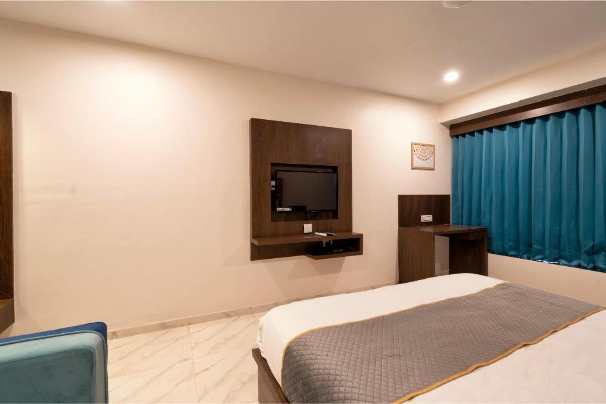 Royal 24 Ahmedabad