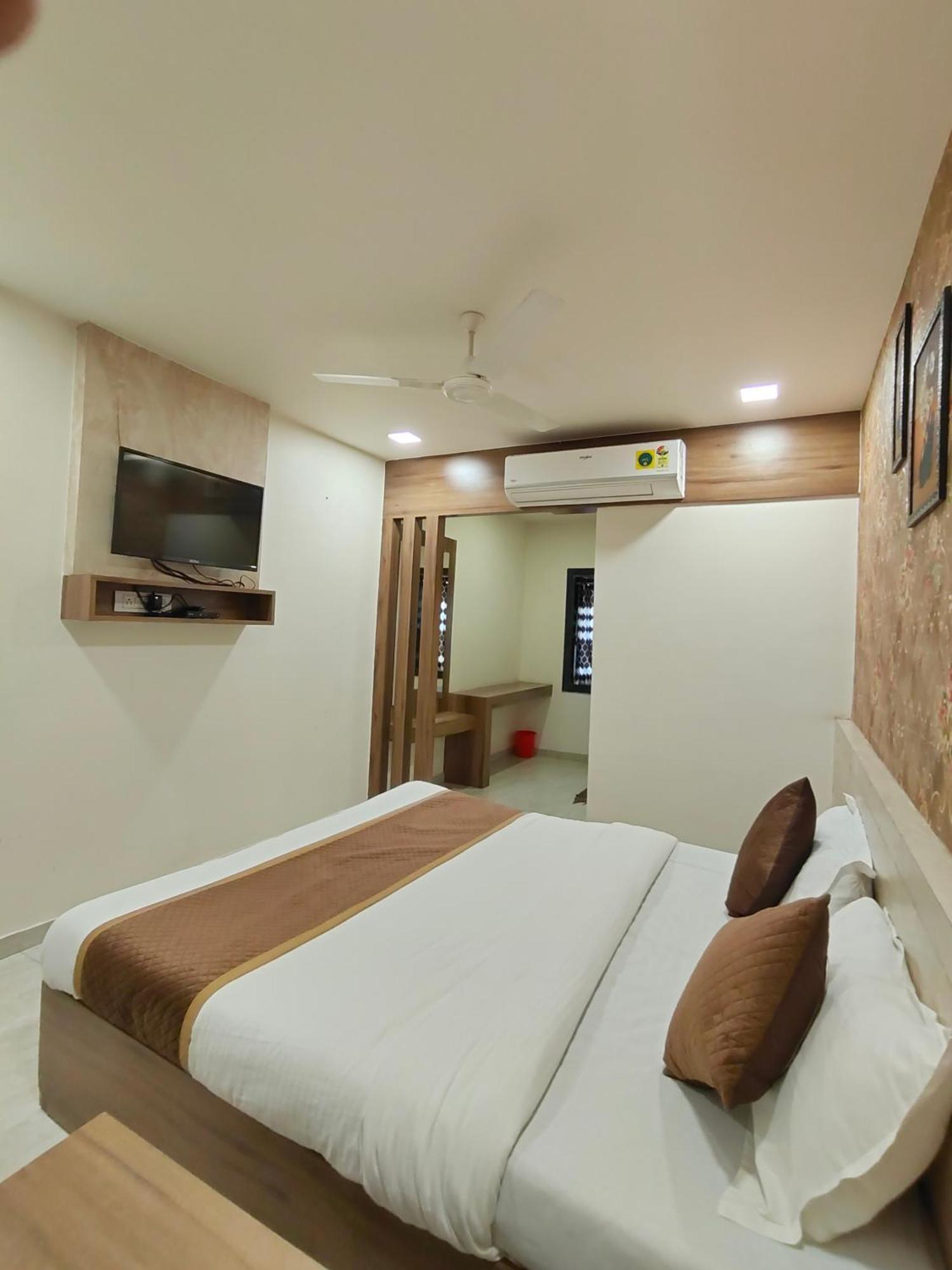 Palm Residency Guest house