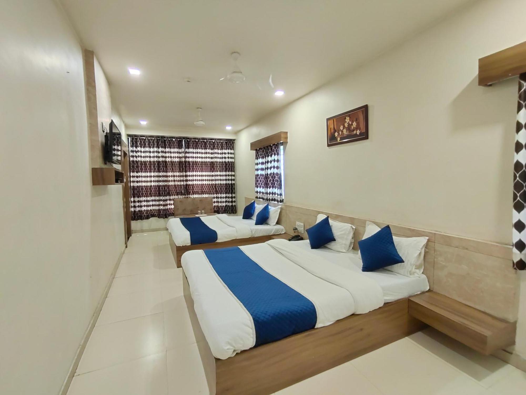 Palm Residency Guest house *