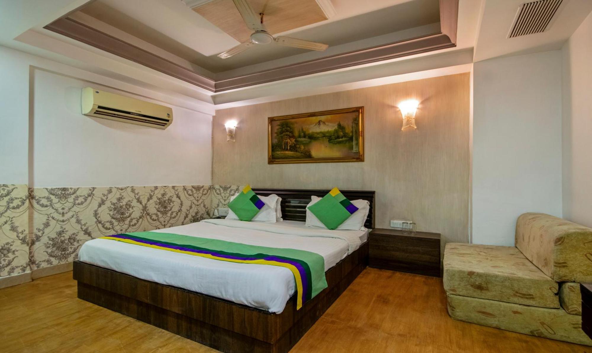Itsy Shree Krishna Palace 3*