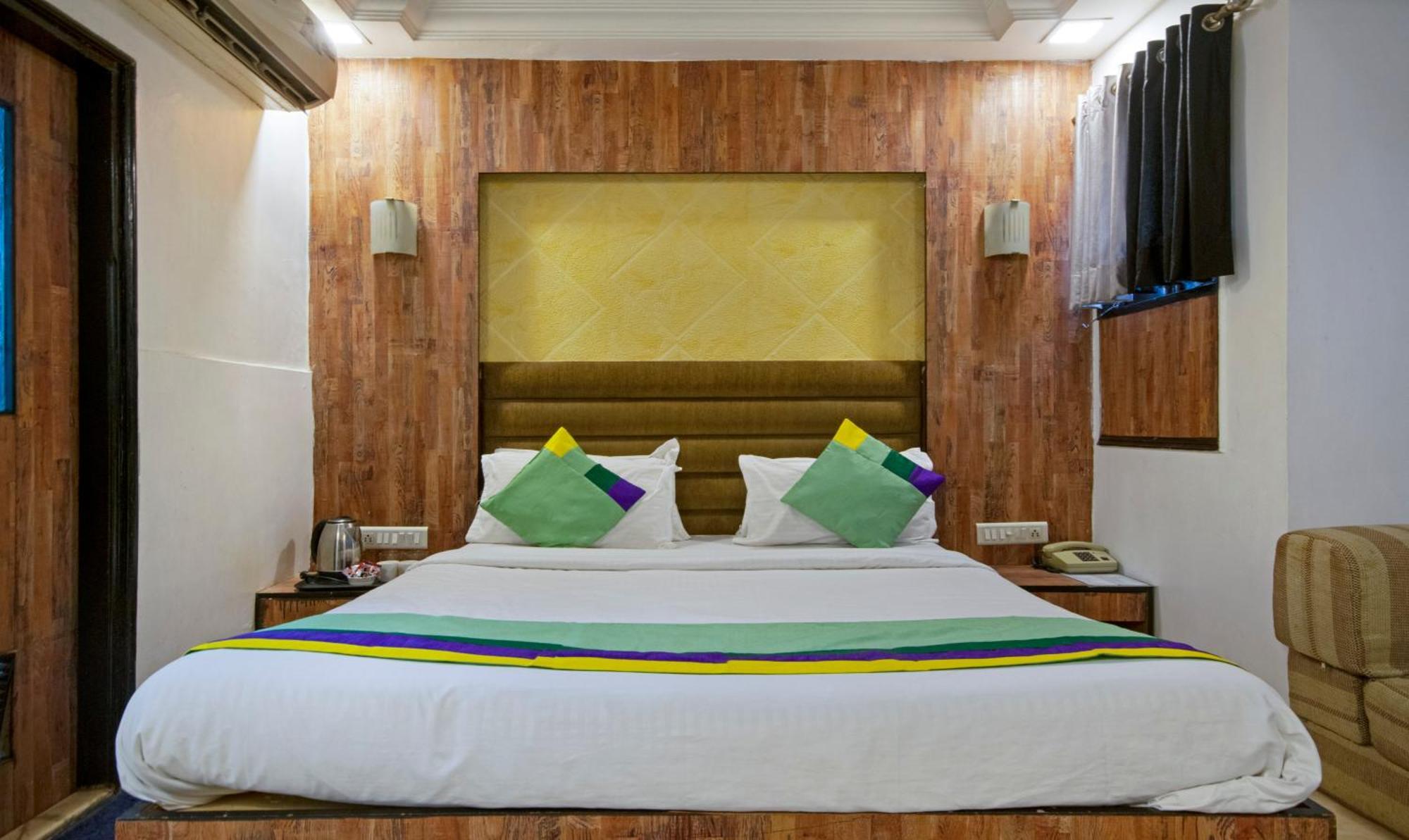 Itsy Shree Krishna Palace Hotel 3*