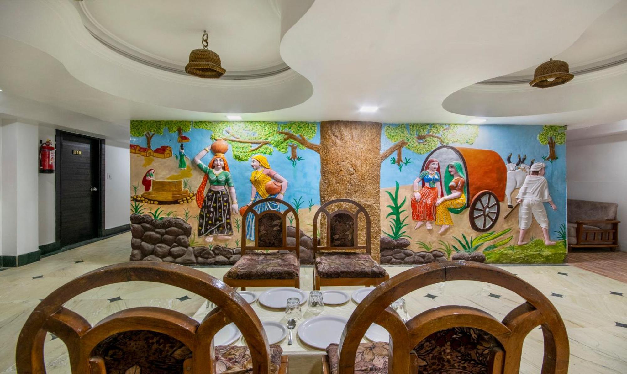 Itsy Shree Krishna Palace 3*