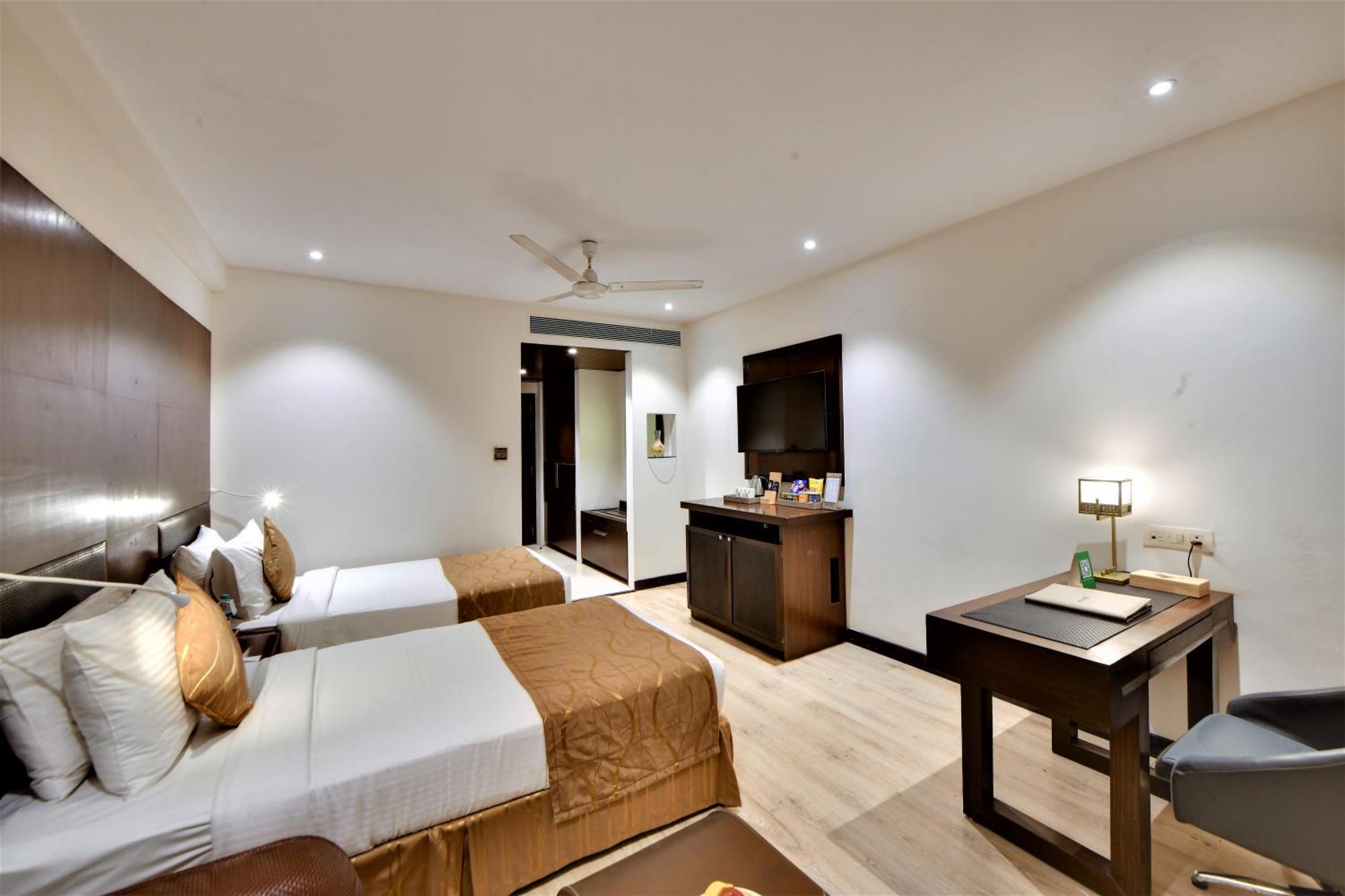 The Fern Residency, Subhash Bridge, 4* Ahmedabad