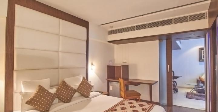 Hotel Nalanda Ahmedabad