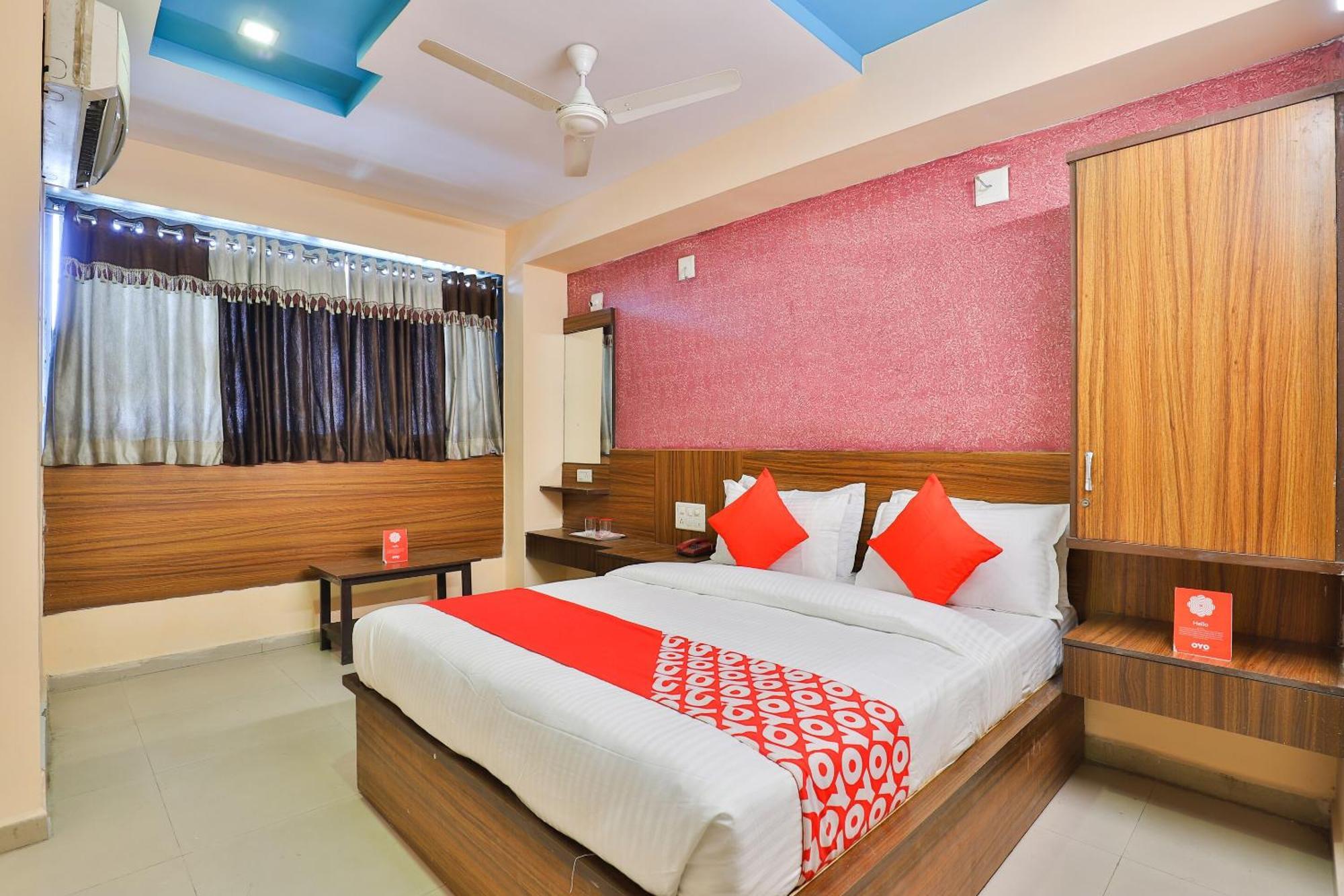 Oyo Flagship 2591 Anjani Palace 3*