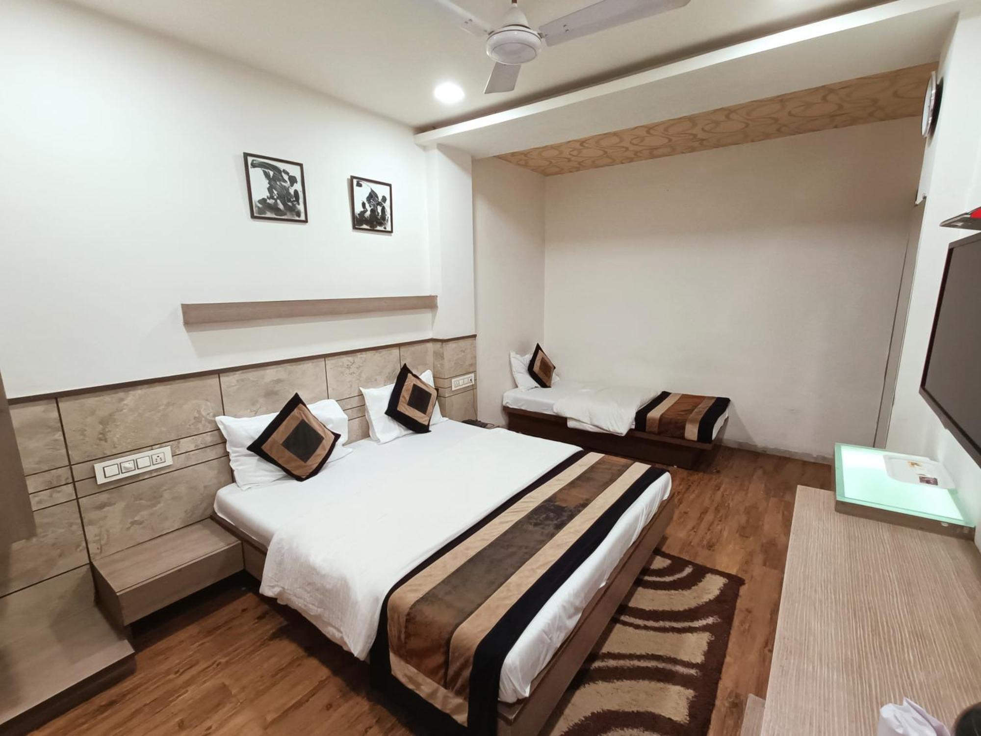Hotel City Inn 2* Ahmedabad