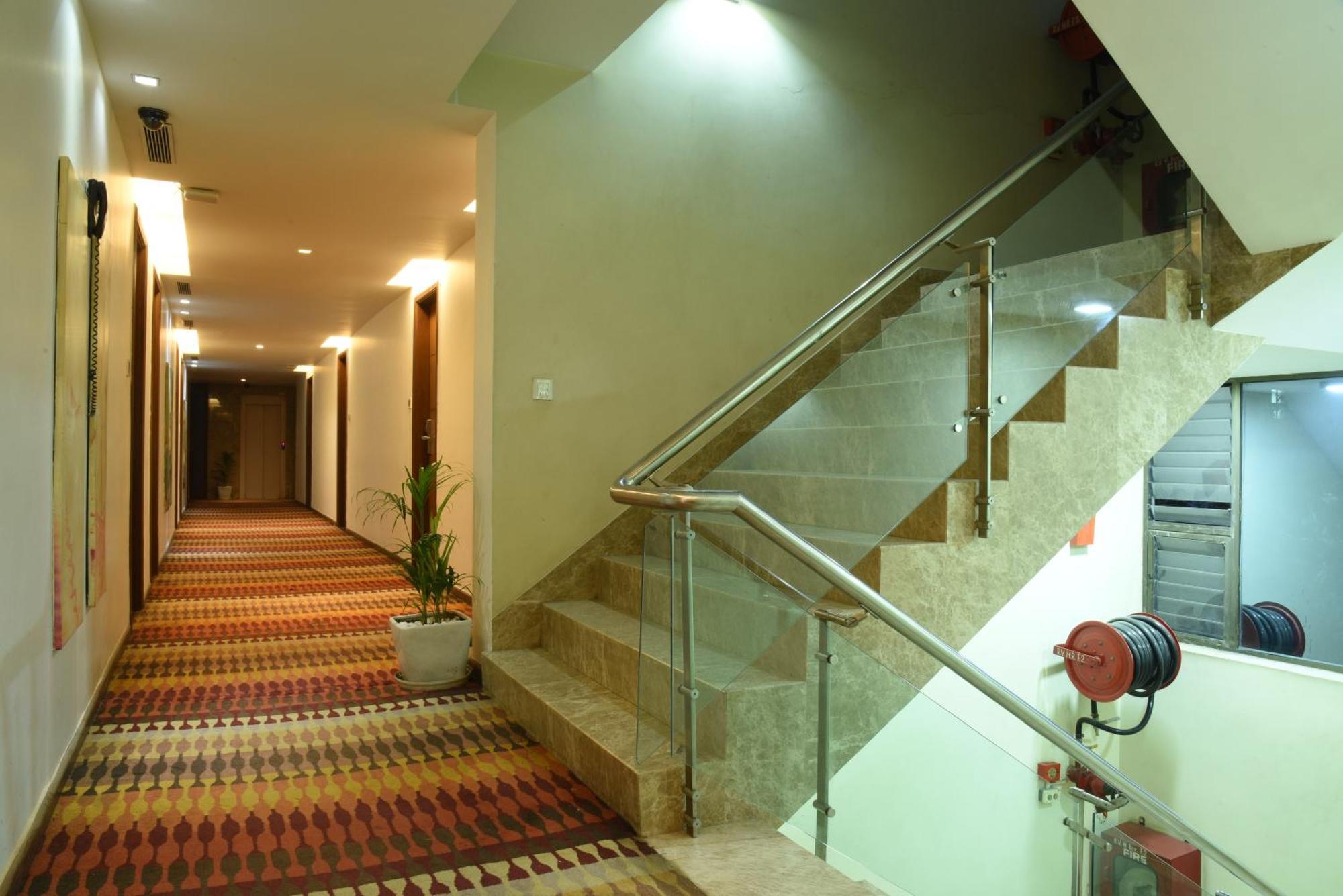 Riverview Hotel