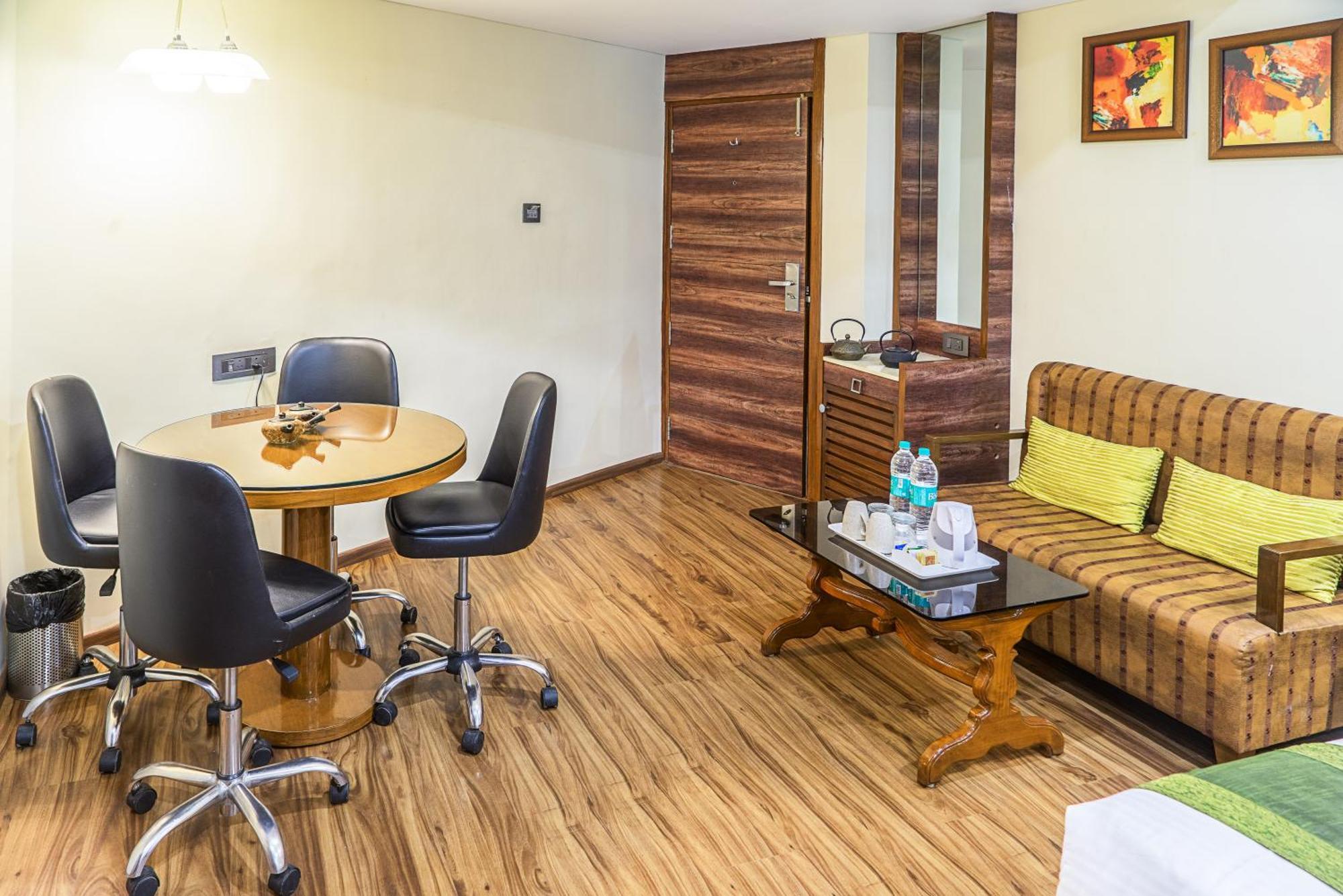 Super Armoise 3* Ahmedabad