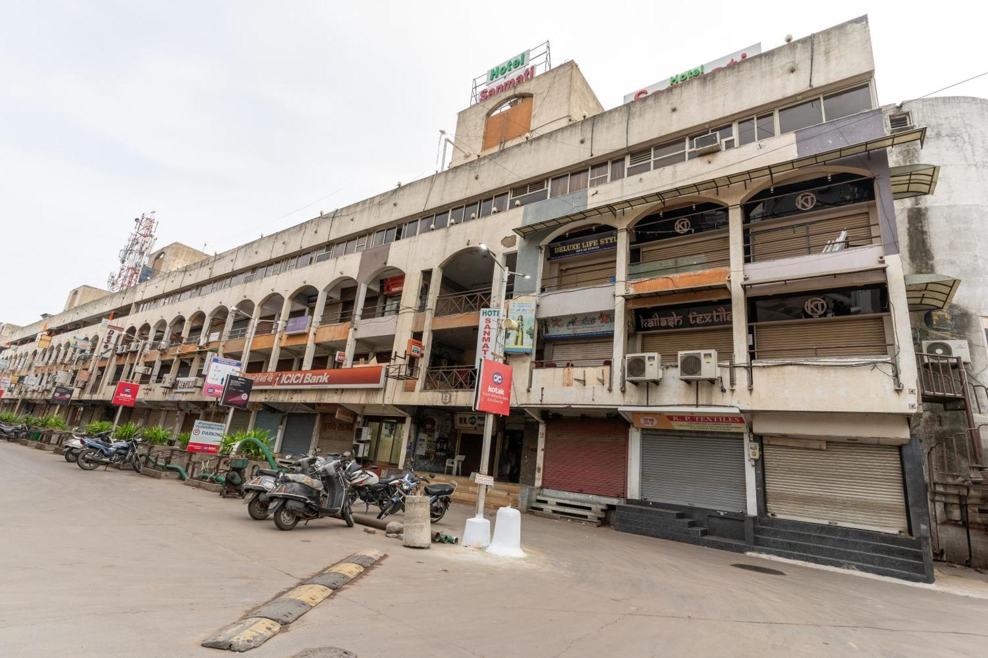 Hotel Sanmati Ahmedabad