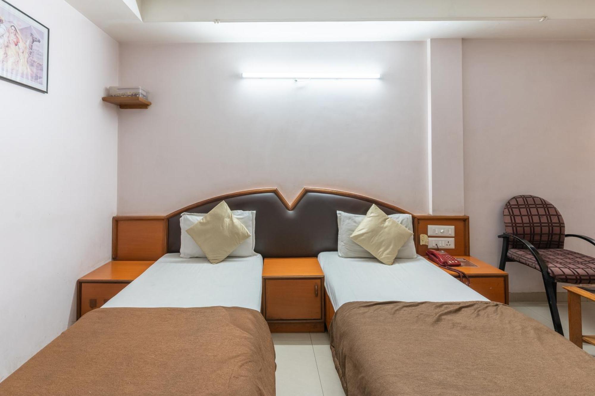 Hotel Sanmati Ahmedabad
