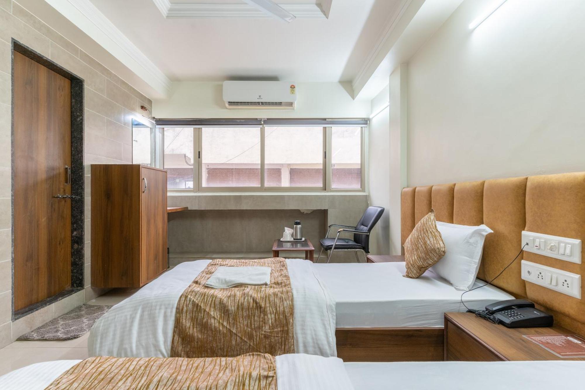 Hotel Sanmati Ahmedabad