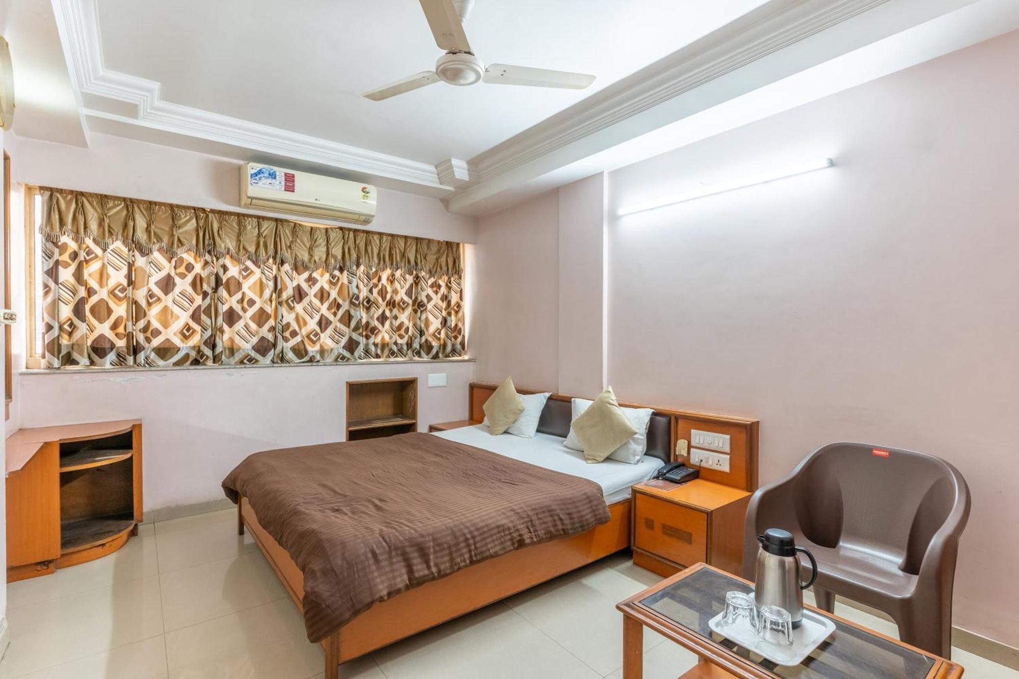 Sanmati Hotel
