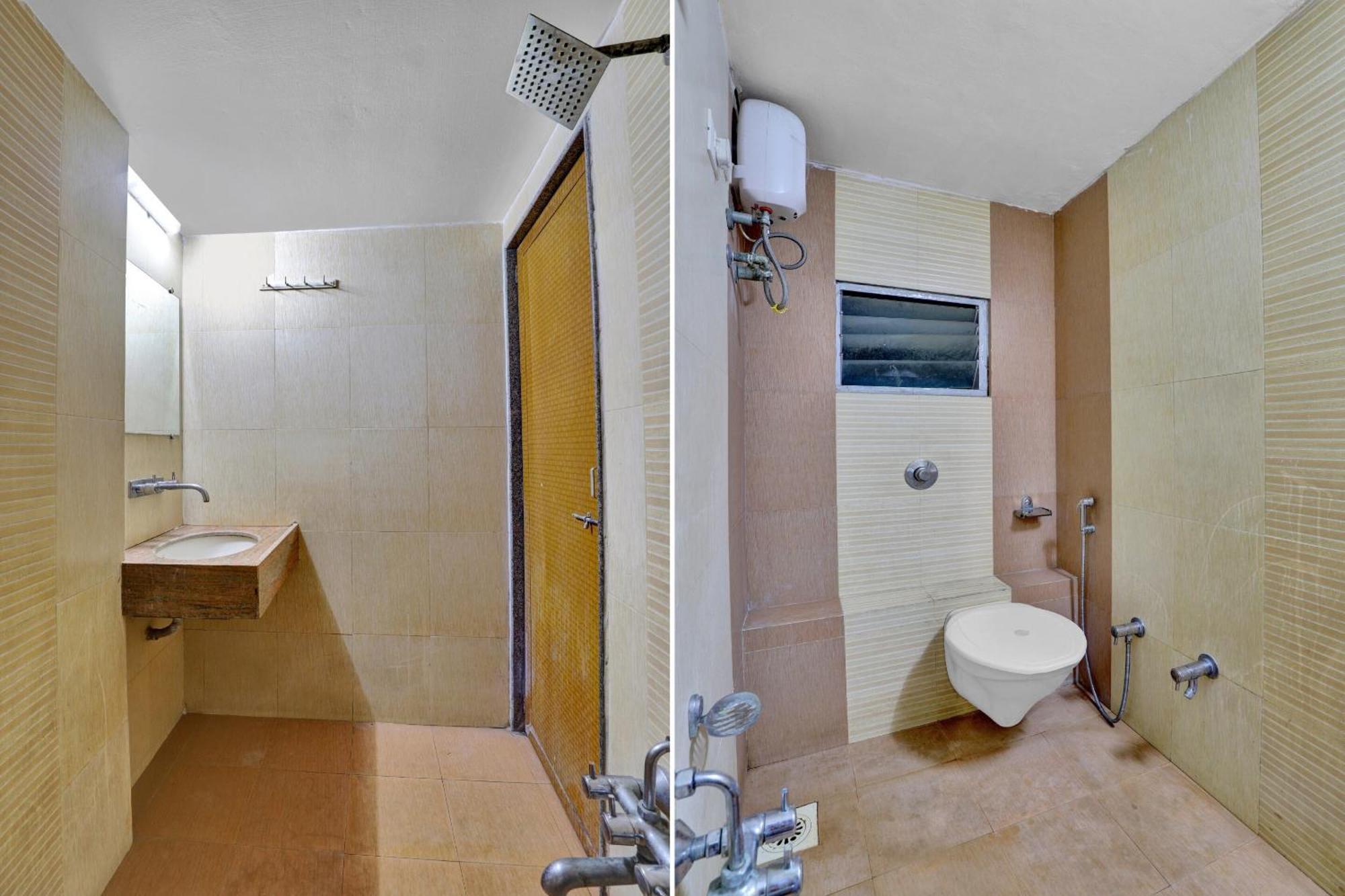 Collection O 82926 Royal Plaza Hotel