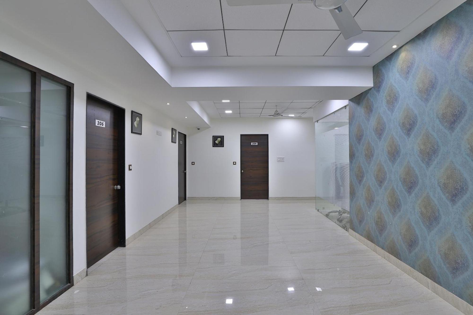 Hotel Collection O Acropole Ahmedabad
