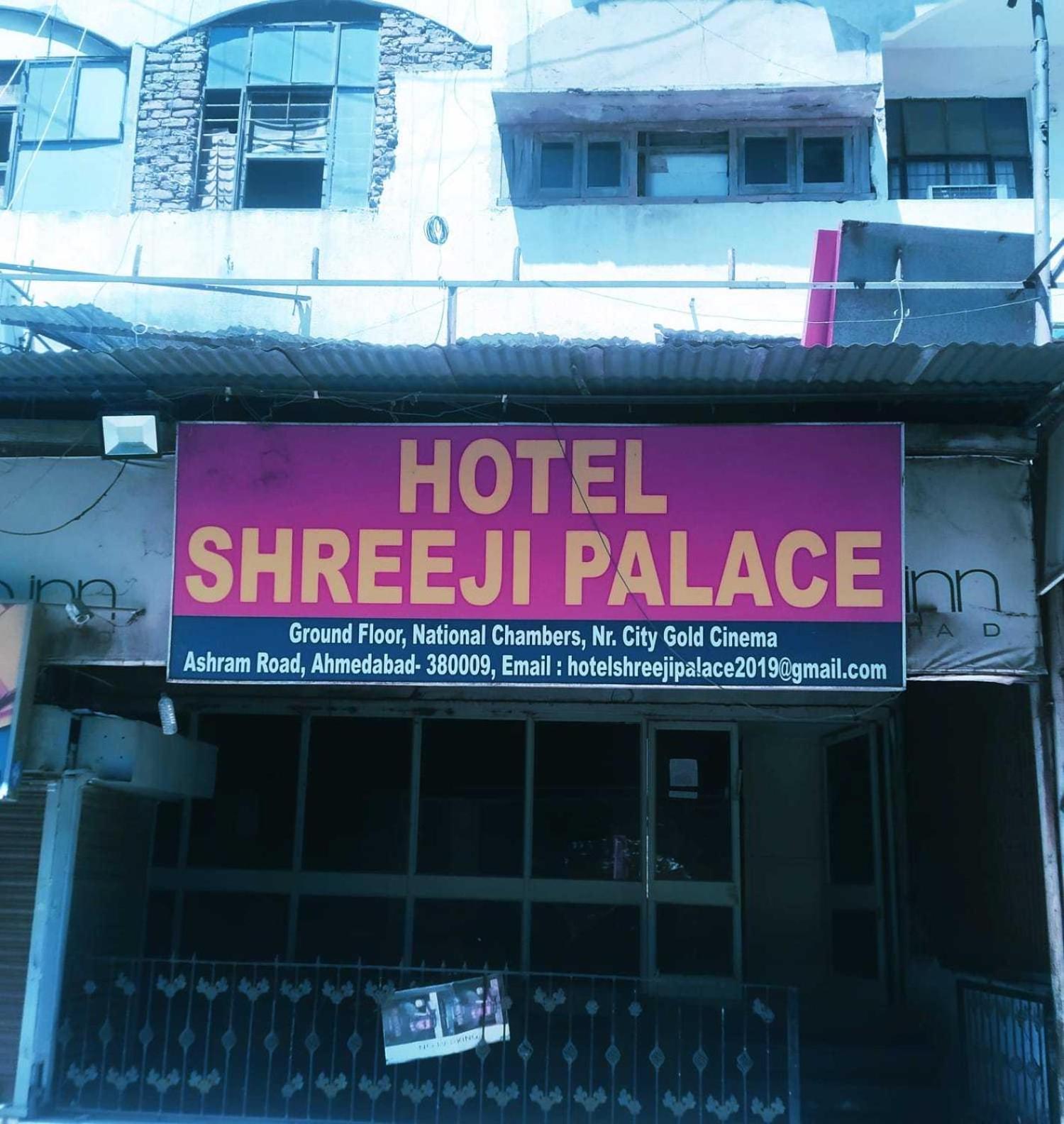Spot On Shreeji Palace Hotel