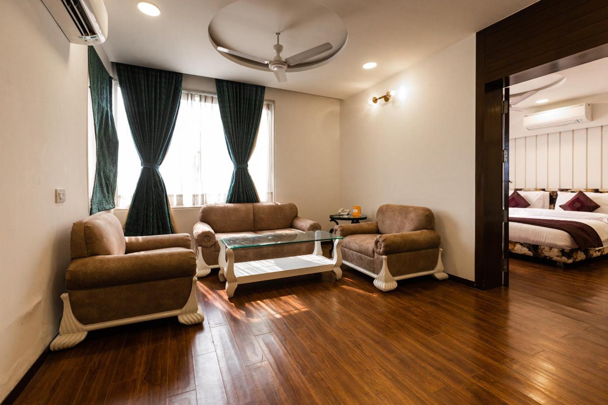 3 By Oyo Nami Residency, Hotel 4*