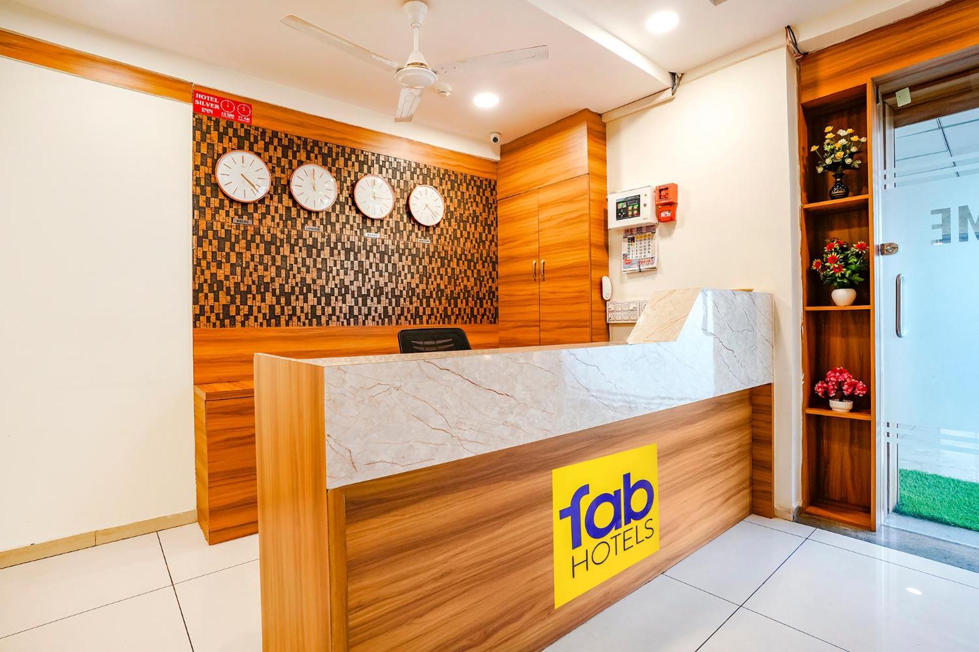 Hotel Fabhotel Silver Ahmedabad