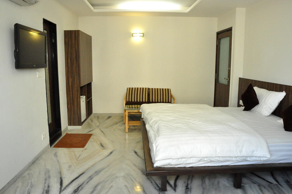 Grand Ambience 3* Ahmedabad