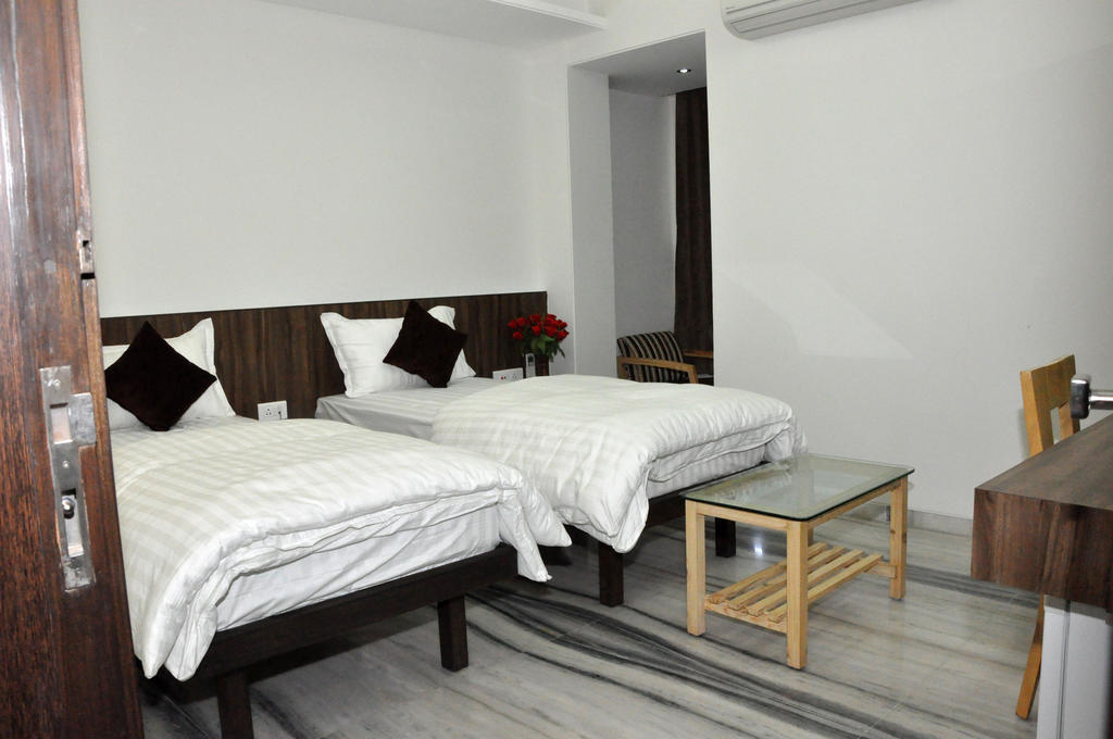 Grand Ambience Hotel