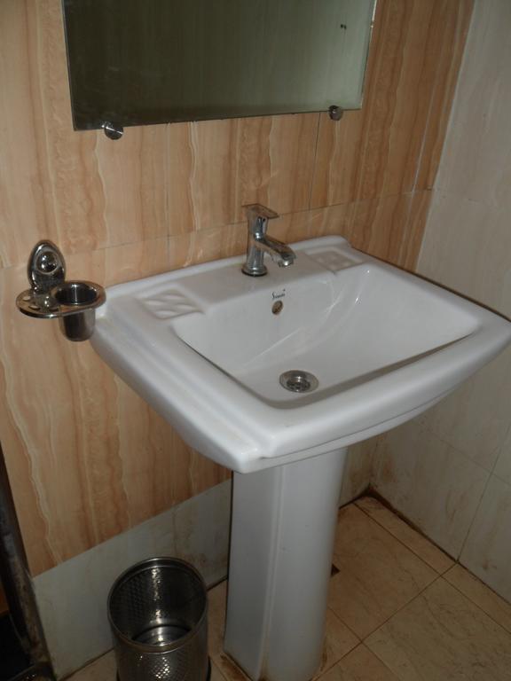 Avion Hotel Ahmedabad