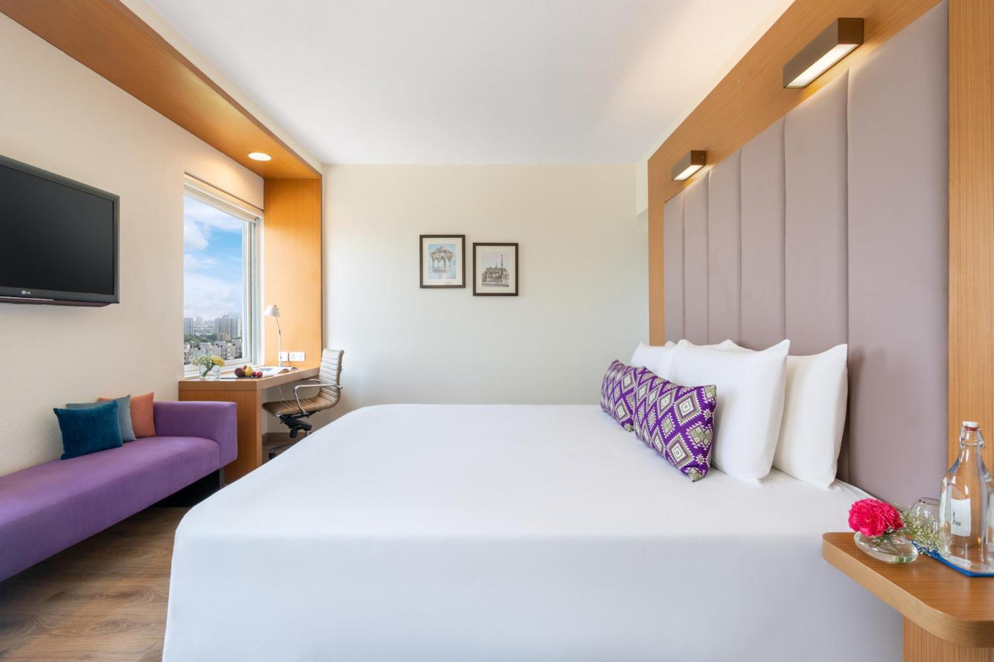 Vivanta Sg Highway
