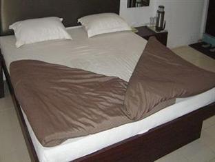 Hotel Raj Tilak