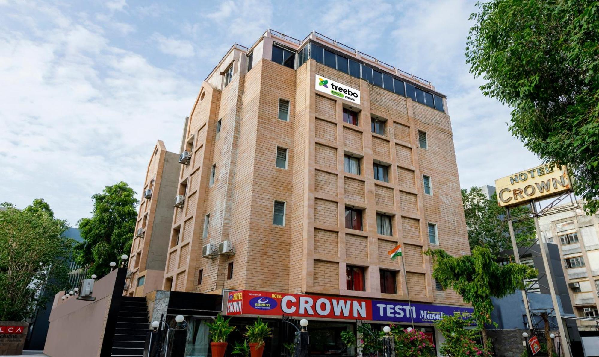 Oyo 2308 Crown