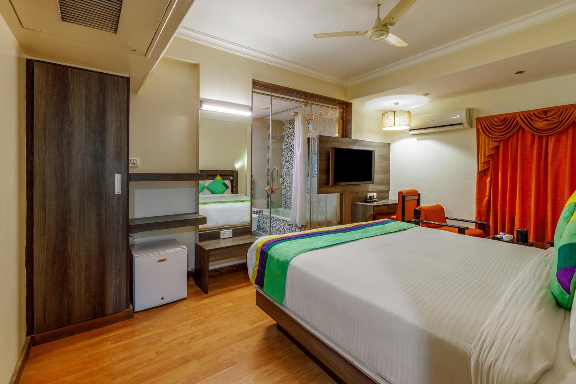 Oyo 2308 Crown 3* Ahmedabad