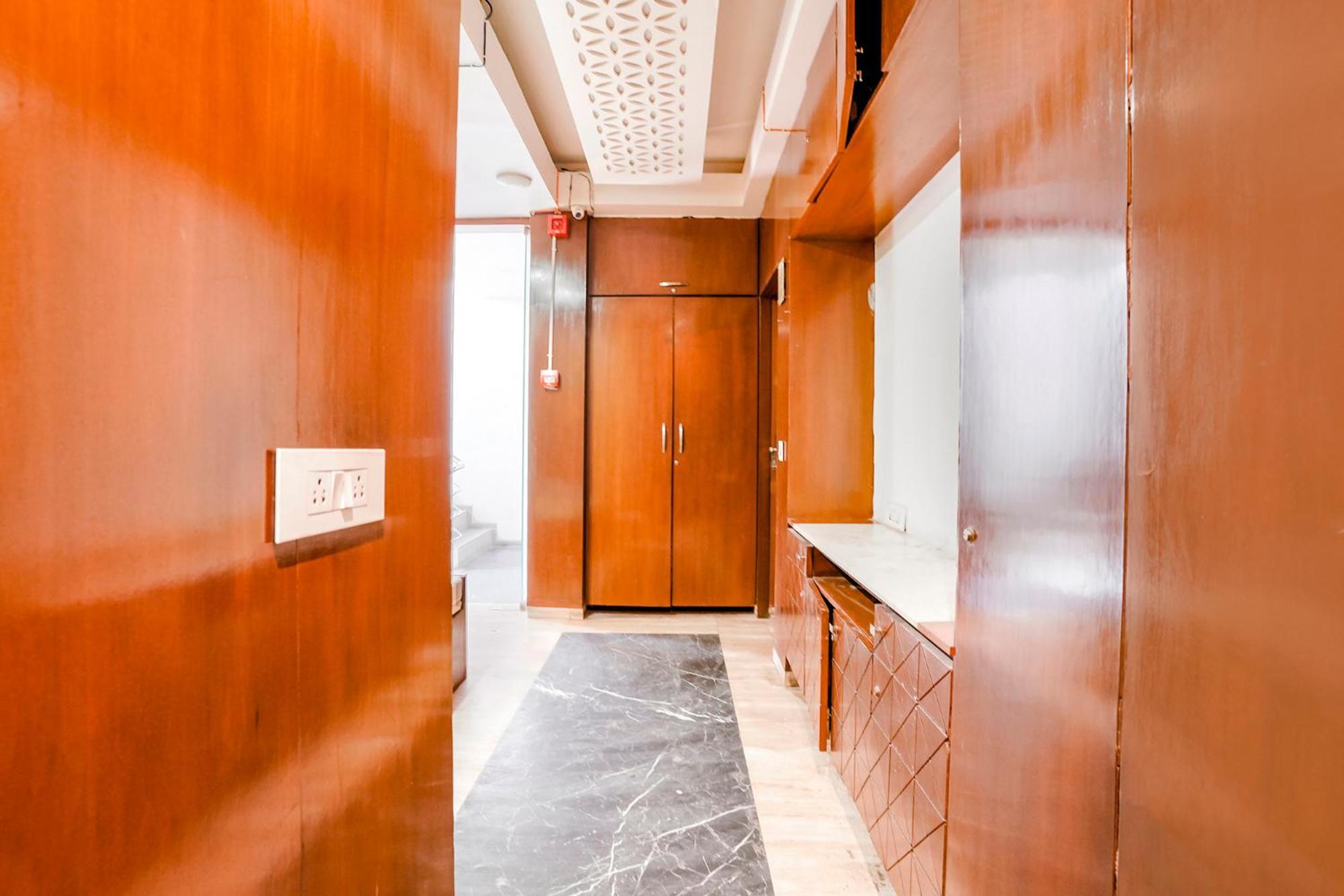 Hotel Fabhotel Kyra - Near Airport Road