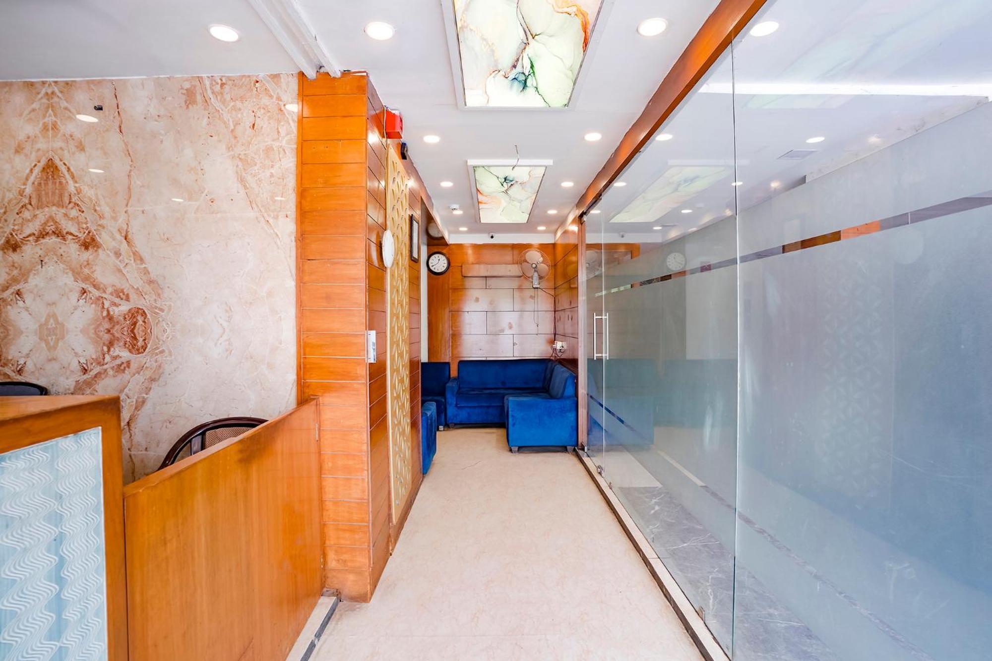 Hotel Fabhotel Kyra - Near Airport Road Ahmedabad