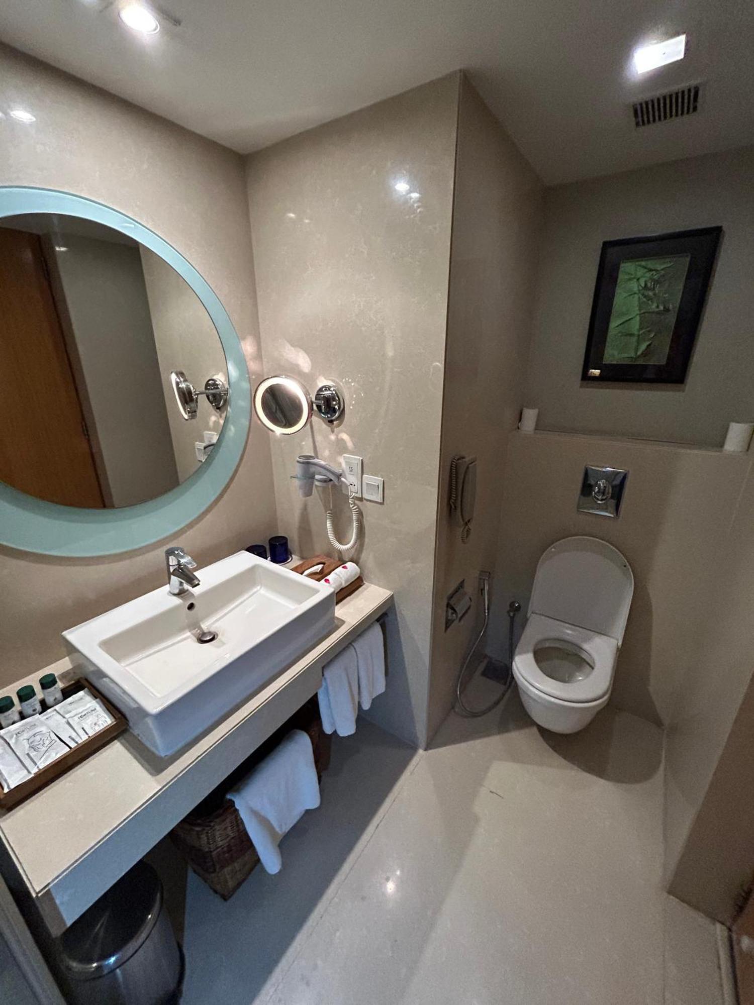 Fortune Select Sg Highway, - Member Itc Hotels' Group Ahmedabad